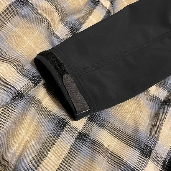 Men’s Jacket - Picture 3 of 6